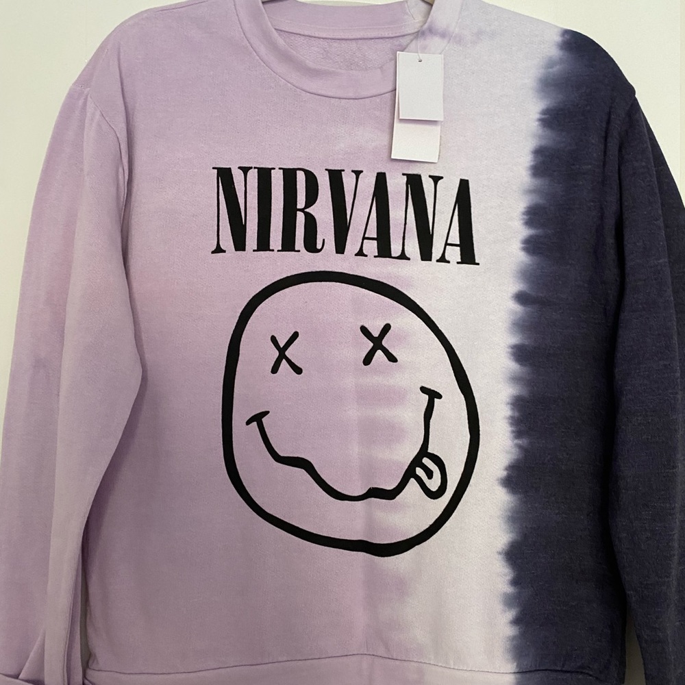 JUNIORS SWEATSHIRT WITH TAGS